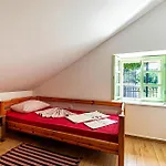 5 Bedroom Gorgeous In Σπίτι διακοπών