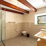 Σπίτι διακοπών 5 Bedroom Gorgeous In Viganj