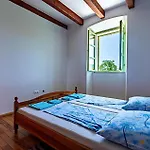 Pet Friendly Home In Viganj Vikendica *