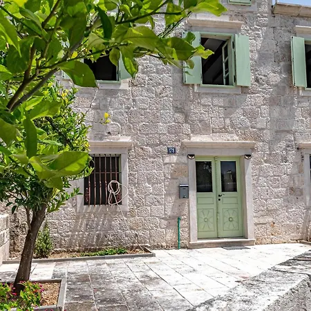 5 Bedroom Gorgeous In 펜션 *