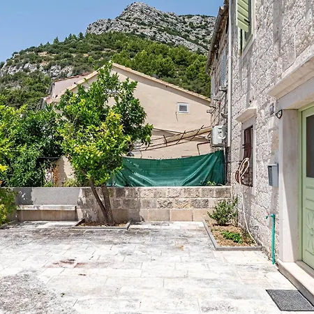 5 Bedroom Gorgeous In * Viganj