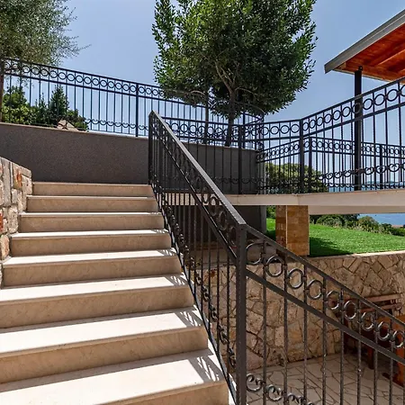 Ferienhaus 5 Bedroom Gorgeous In *