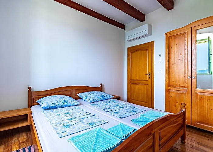 بيت للعطل 5 Bedroom Gorgeous In *