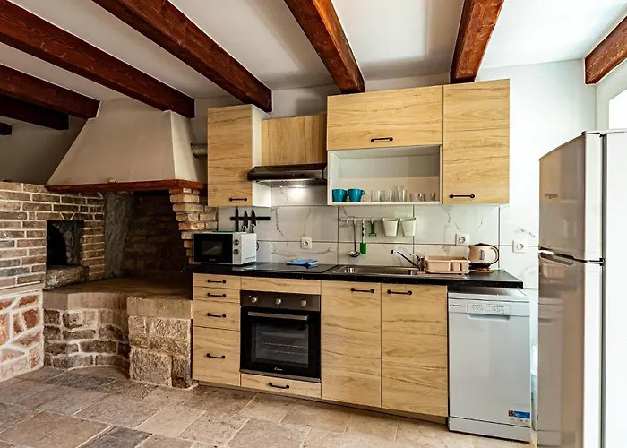 بيت للعطل 5 Bedroom Gorgeous In